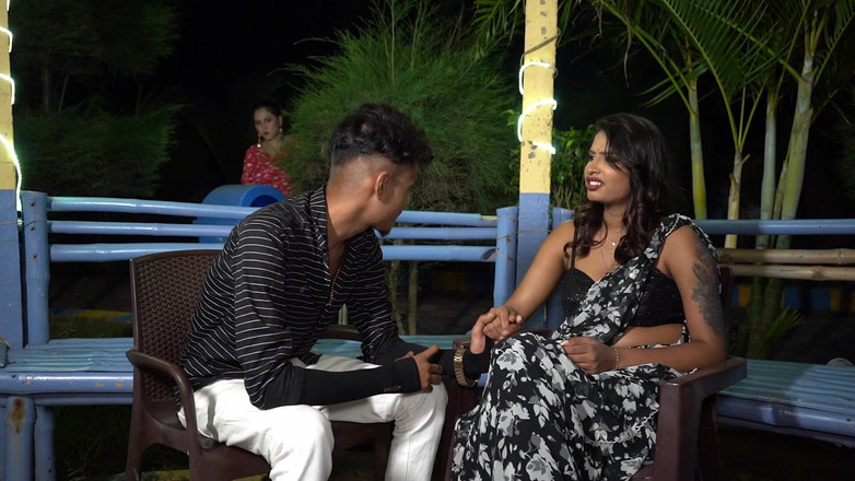 JAYESH GUPTA: Tina Nandy e Tejashwini Prabhakar