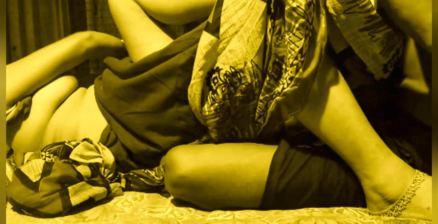 Teensex: I Go to Bhabi Bed Room When She Alone in...