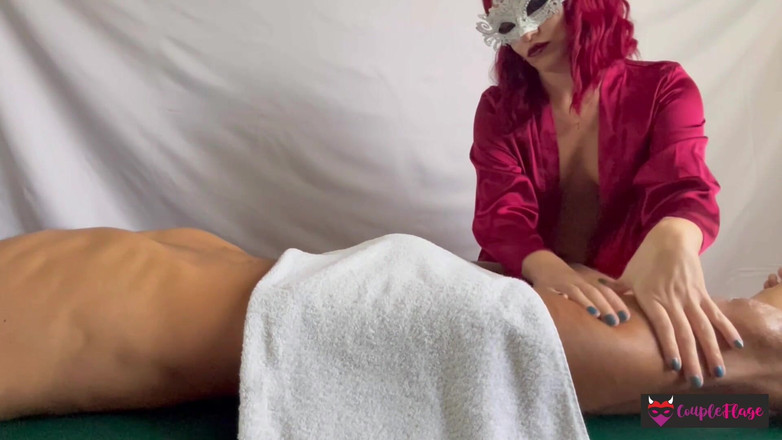 Coupleflage: Massage Porno Mit Abschließendem Cumshot