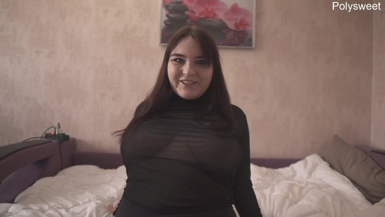 Polly Sweet: Můžeš se udělat pro mě milfka s velkými kozami