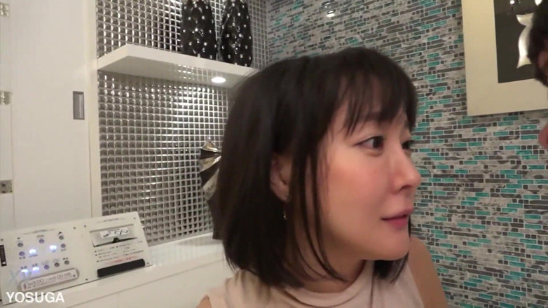 Apolix-JP: Très rare J-cup Gravure Idol qui a paru sur la...