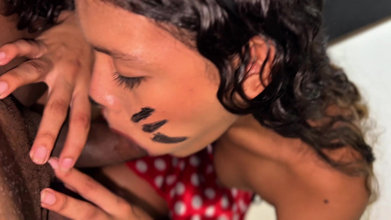 kafesexxx: Minnie mouse लंड चाटने के लिए कहासुनी से बच गई