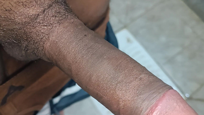 Suryabhauu ki masti: Rajasthani chlapec v koupelně honí můj penis