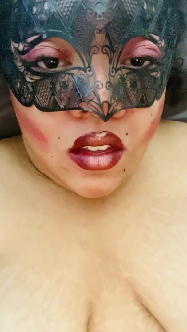 Blk Doll: Zamaskowane odgrywanie ról BBW