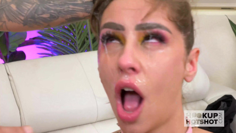 Hookup Hotshot: Slim Slut Tommy King Takes a Raw Anal Fuck Like...