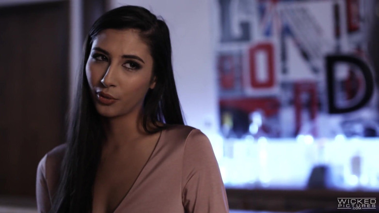 Wicked Pictures: Wicked - Gorgeous babe Gianna Dior has casual sex and loves...