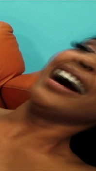 Priya Anjali rai的大奶子被精液覆盖