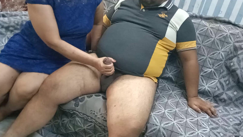 aliabegum: Malayali enfermera masajea una gran polla con final feliz paja