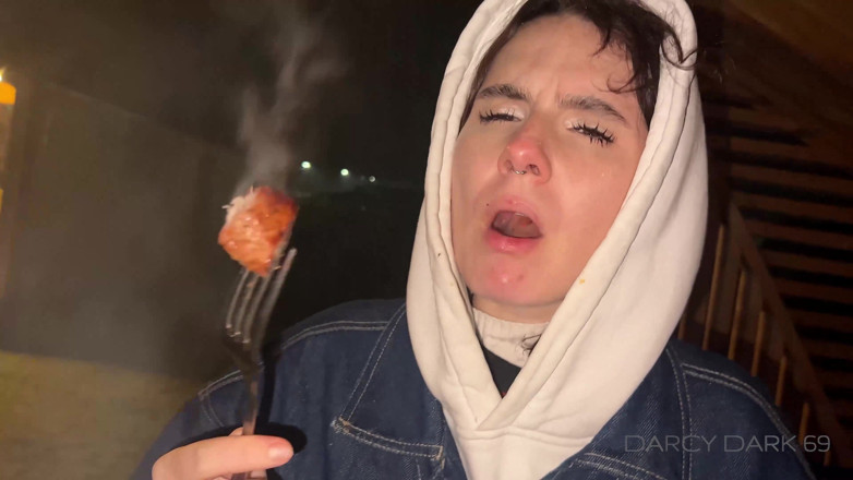 Darcy Dark: Scopata sporca nella sauna
