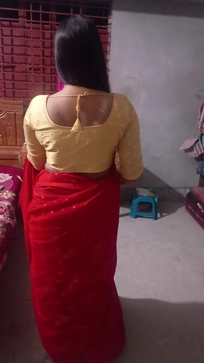 Taniyaxx: Bangla mẹ kế sụt cu