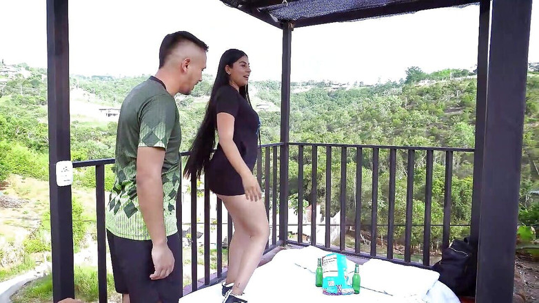 MelaniRincon: 我的男朋友在户外操我