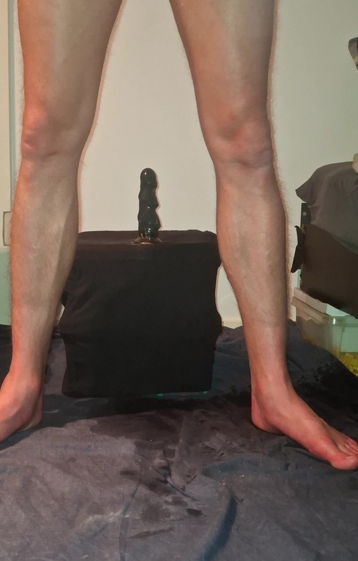 NoFace Twink X: Solo schwuler twink analdildo - extreme pissen-orgasmen