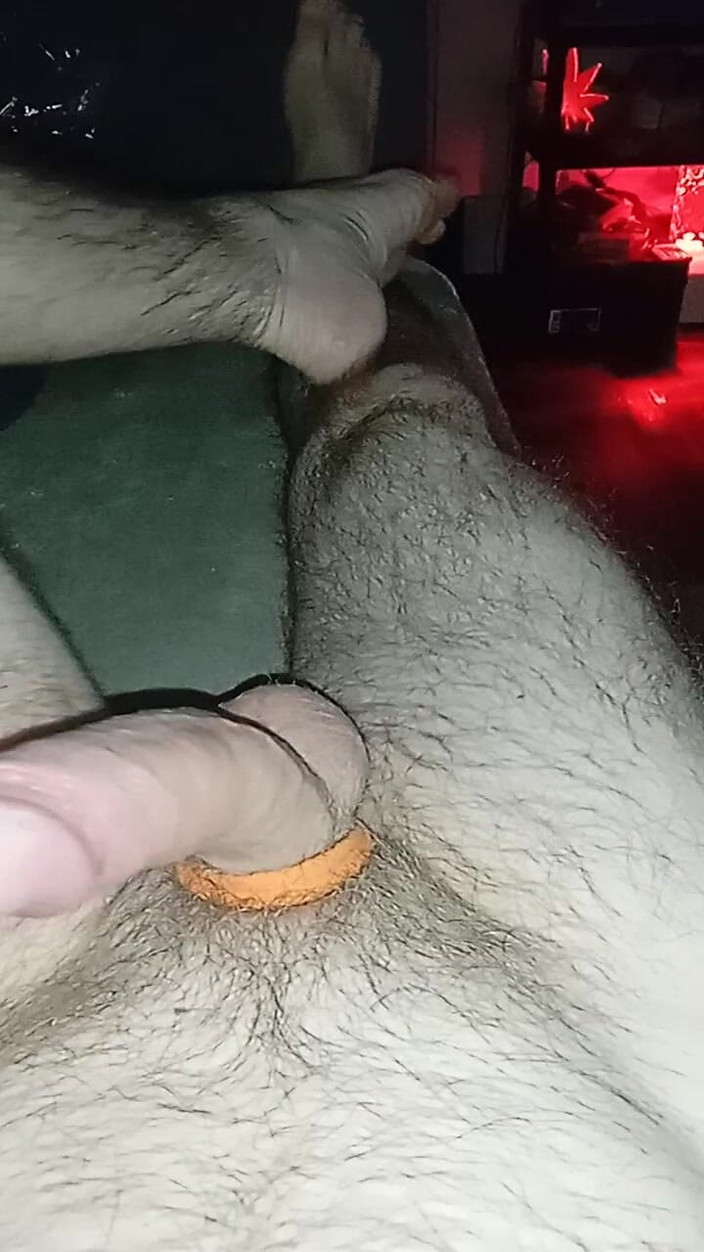 cut3p3tit3: Geiler schwanz tropft precum