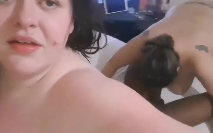 Real homemade BBW BBC porn: FFM Threesome Sucking His BBC While She Rides His Face