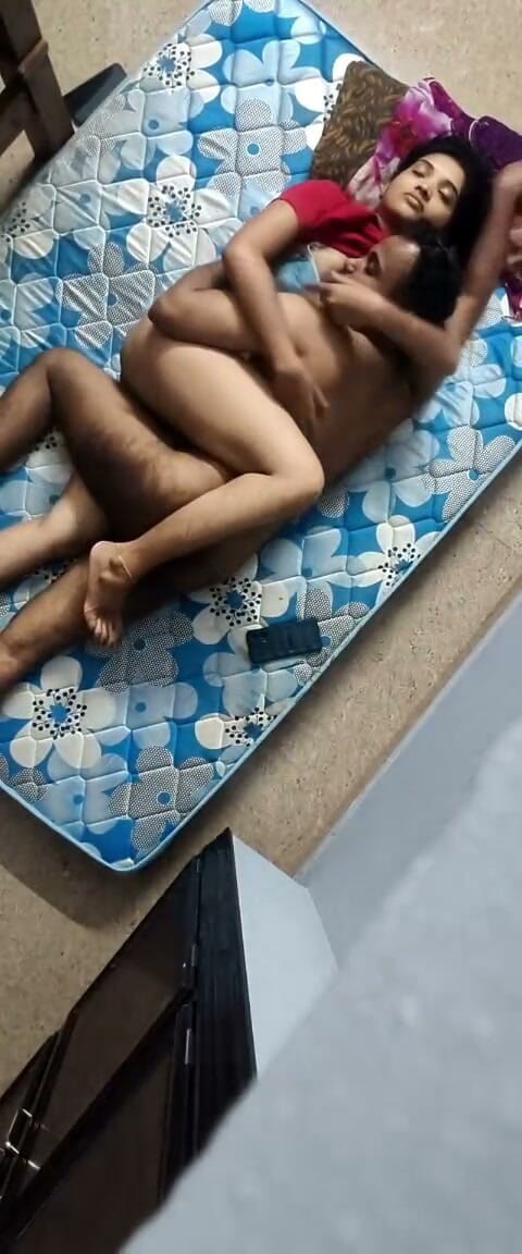 Playboyvinz: คู่รักเย็ดที่บ้าน