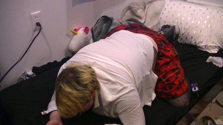 Roxxie rae page: Aksi piston gadis kampus