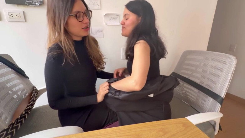 scarlettandc: Fucking My Co-worker