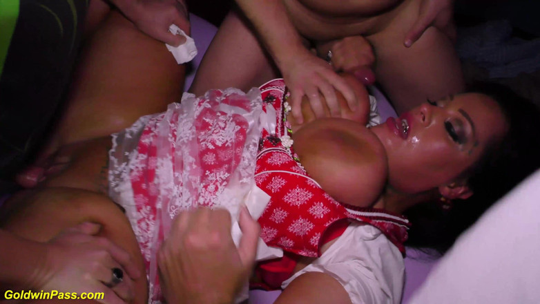 Lederhosen Gangbang: Rough Oktoberfest lederhosen party with BBW MILF