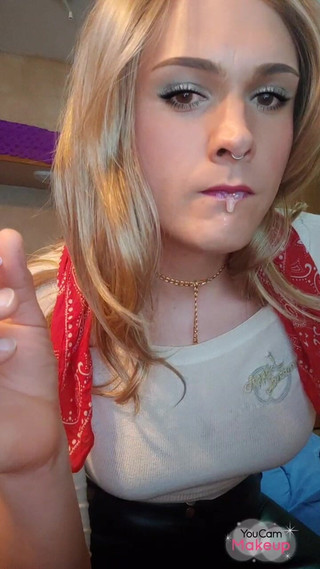 Darkfetish2k: Sigara içen fetiş kraliçesi 120'ler