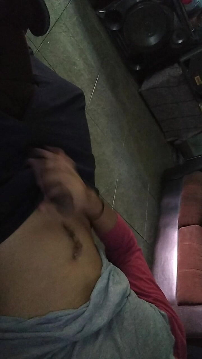 AlexAlejandro13: Cald pe canapea