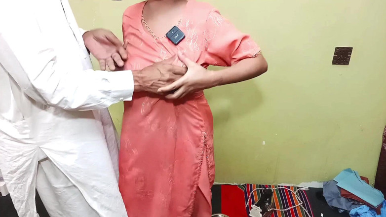 MehwishButt: Indian Desi Bhabhi Fucked by Taylor Standing Doggystyle