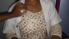 Nirman: 印度漂亮医生被病人干