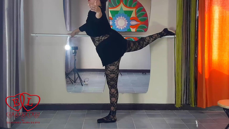 Strange stepfamily: Pukul pantat Ballerina. Menghukum seorang penari yang teruk (Regina Noir). Cikgu...