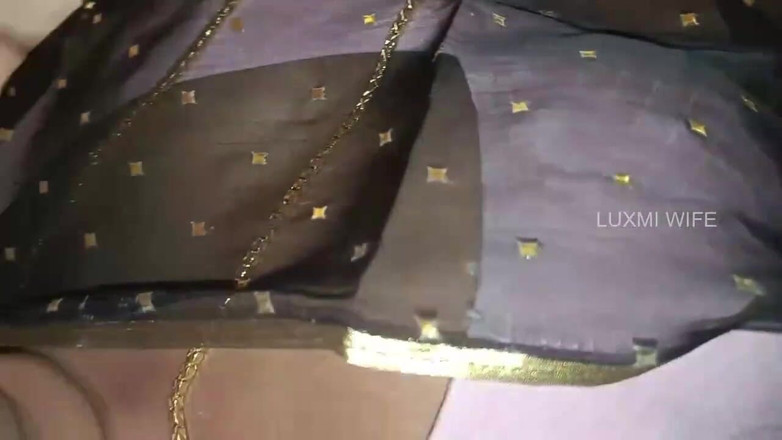 Luxmi Wife: Doktor šuká pacienta v černé sexy sárí - ep 2