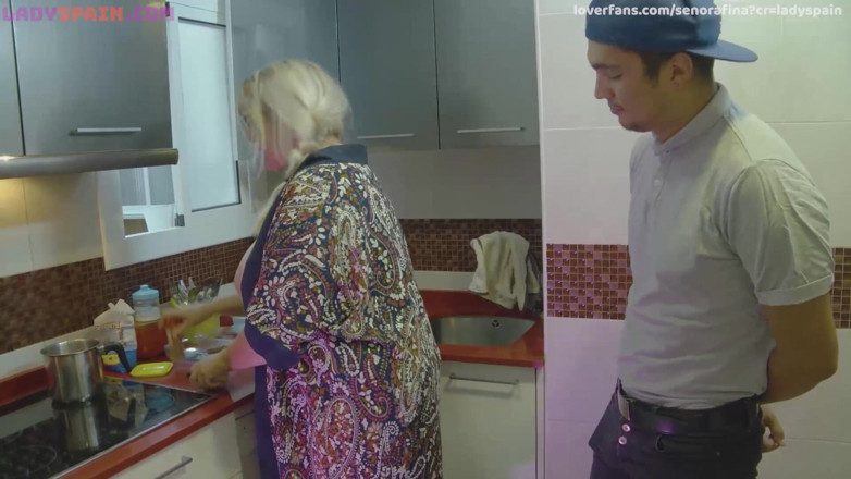Lady Spain: Busty Mature Woman Cooks Her Star Recipe