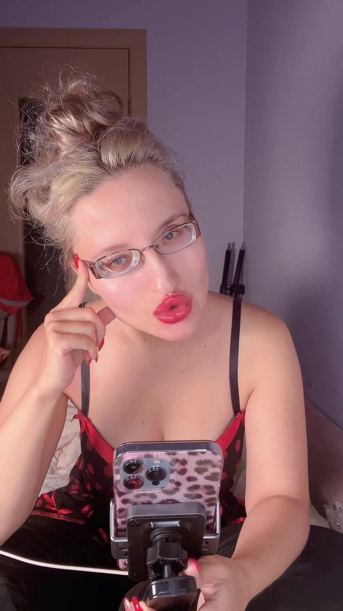 FinDom Goaldigger: Ge mig guld live webbkamera session