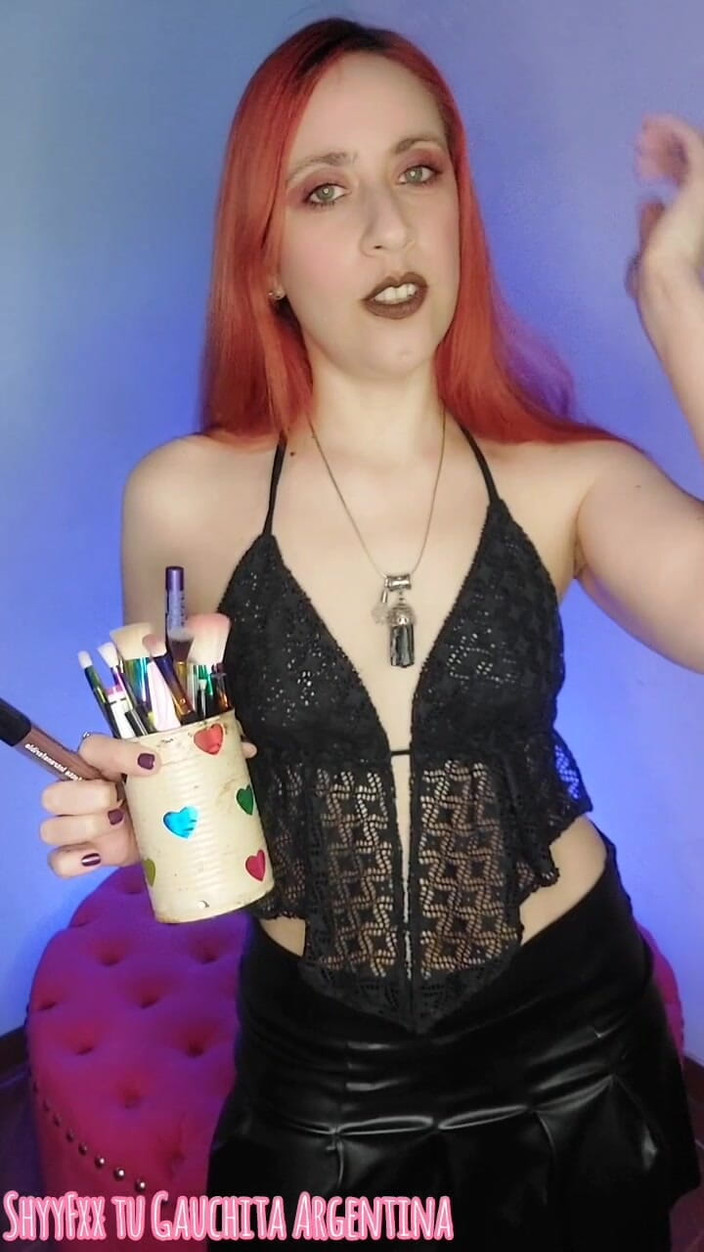 Tu Gauchita Argentina: 戴绿帽子的人也庆祝万圣节......但是取悦她的情妇看起来就像荡妇！