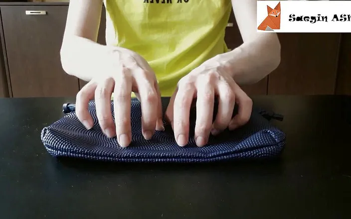 Saegin: 2[ASMR] Scratching textured sheets (no talking)