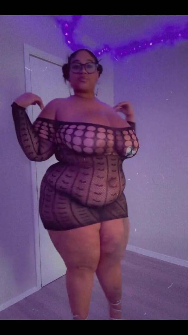 Do You Like My Fit (Biggdebbie solo)