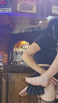 Fete care se fut cu un vibrator fără bretele în timp ce noi ne uităm