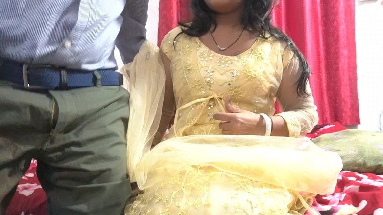 Mumbai Ashu: Desi Ladaki Ne Ghagara Pahankar Kahi Ja Rahi Thi Tabhi...