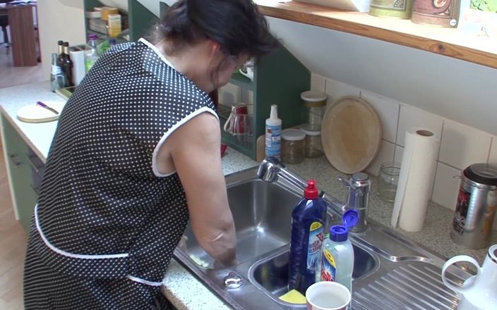 German porn friends: Alt &amp; Jung _ Geile Alte Nimmt Den Frischling Hart Dran
