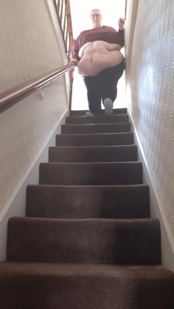 SSBBWLadyBrads: 여전히 어려움을 겪고 있습니다.