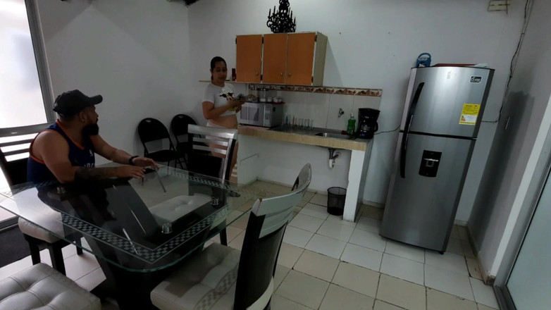 Jennifer Adams: Aku menurunkan kenaikan gaji bosku untuk kenaikan gaji!