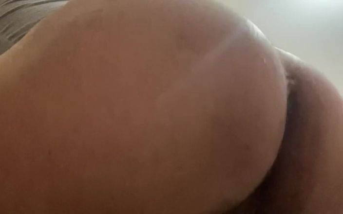 Damien Custo studio: Velký zadek děvky velmi sexy bublinový zadek