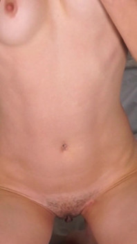 Olhe para meu jovem corpo perfeito