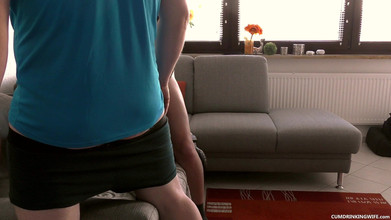 Cumdrinking Wife: अपार्टमेंट में सामूहिक चुदाई - ep.2