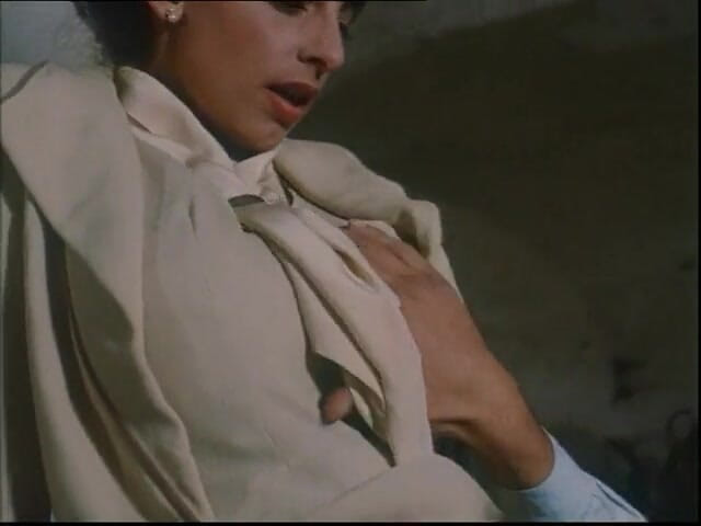 Just X Star: Porno italian retro cu un cur de gagică sexy futut