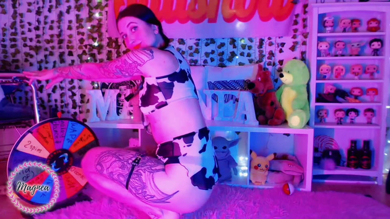 Magnea: Cowgirl babe plaagt je op cam