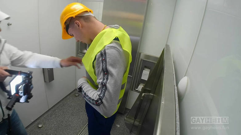 GAYheim: Rico loko di toilet munich gayheim jerman