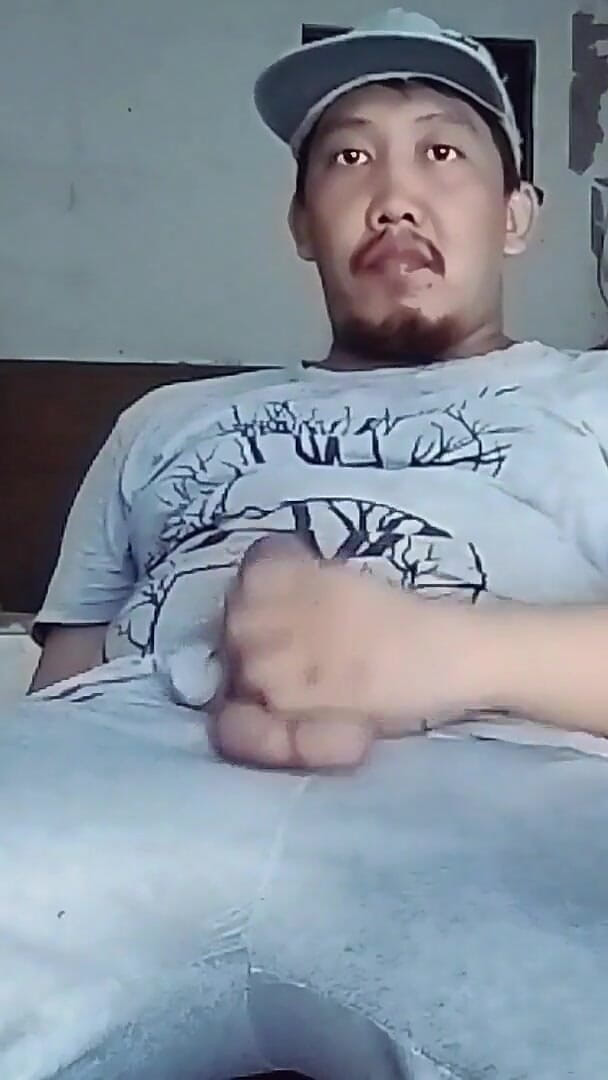 Chubby Barako Daddy Gets off in the Stockroom (Pinoy Daddy Malibog PDM)