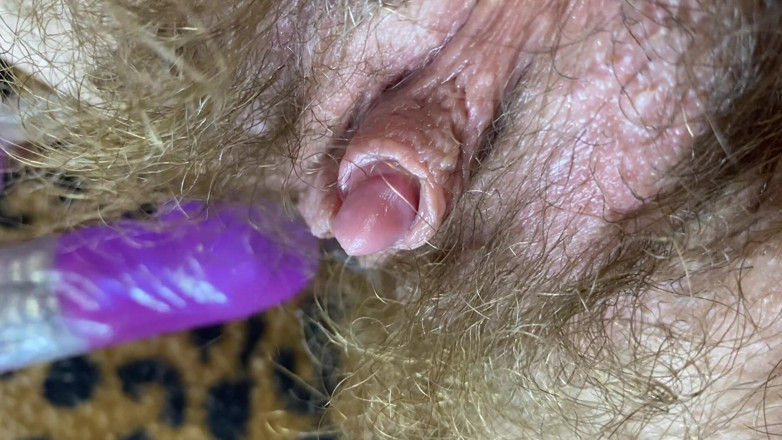 Cuteblonde666: Bunny vibrator test masturbation POV closeup