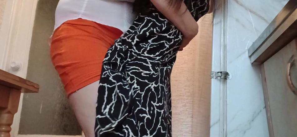 Lesbian-candys: Aku dientot buru-buru sama bosku yang dominan di dapur kantor...