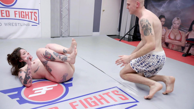 Evolved Fights: Vanessa Vega Vs Tony Sting En Lucha Mixta