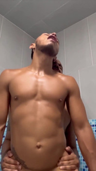 I found it in the sauna and I don't hesitate to give it my ass to break it
