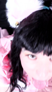 Sissy Maid Is Ready to Serve